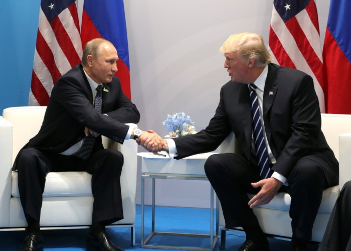 EXCLUSIV Document. În ciuda reconsiderării fără precedent a Rusiei de către administrația Trump, marile companii americane și occidentale NU se grăbesc să revină pe piața rusească. Moscova insistă ca acestea să își (re)deschidă mai întâi filiale în teritoriile ucrainene ocupate temporar de armata rusă și să manifeste “pocăință”. Mizele Kremlinului