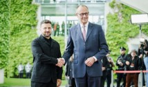 Merz îl presează pe Zelenski să reducă numărul bărbaților ucraineni care ajung în Germania: Sunt necesari pe front
