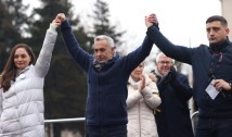 Simion, Georgescu, Șoșoacă, Gavrilă și ceilalți de teapa lor sunt niște comunistoizi new-age aflați în siajul Rusiei. Ei NU au nici cea mai mică tangență cu ”dreapta” sau cu așa-zisa ”extremă dreaptă”. ”Patriotismul” lor e iubirea de Rusia. Pletora populiștilor de stânga