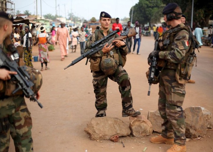 Demonstrație de forță a armatei franceze în Africa – zeci de teroriști au fost eliminați în urma unor atacuri declanșate la granița dintre Benin și Burkina Faso