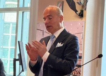 VIDEO Marțafoiul de Bruxelles, gafă monumentală în privința desemnatului Adrian Veștea căruia i-a lăudat realizările ca primar într-un oraș greșit. Rareș Bogdan contestă popularitatea lui Ilie Bolojan, arătând că PNL nu va mai atinge niciodată scorul electoral înregistrat cu el și Iohannis „pe val”