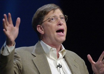 Magnatul Bill Gates a mers în pelerinaj pentru a doua oară la casa Maicii Domnului, care se află în Turcia
