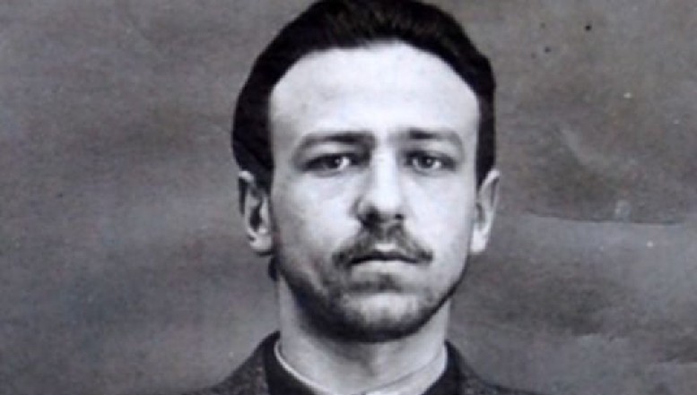 Se împlinesc 45 de ani de la trecerea la Domnul a mărturisitorului Dumitru Uță, doctorul fără de arginți al închisorilor comuniste. S-a dedicat tuturor, vindecând traumele fizice și sufletești ale fraților de suferință. Când i s-a ivit posibilitatea eliberării, a refuzat-o, pentru a le rămâne alături