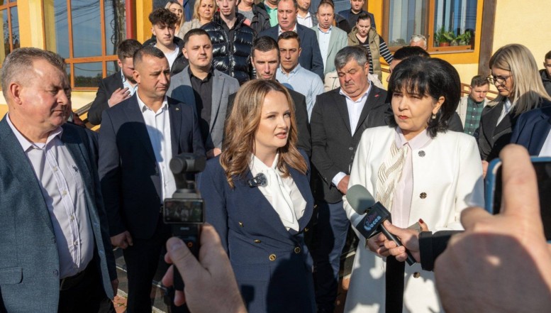 Rebuturile din magistratură care au pus justiția la picioarele politicienilor mizează, în parte, și pe nepăsarea crasă a multor comunități față de integritatea aleșilor. O primărie din Botoșani a fost câștigată, în 7 decembrie, de fiica primarului PSD corupt din cauza căruia se organizase, de fapt, noua rundă de alegeri