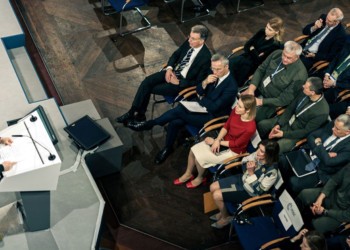 Haos și incertitudine. Donald Trump anunţă o întâlnire și discuții la München între „oficiali cu rang înalt” din Rusia, Ucraina şi SUA. Kievul afirmă că nu sunt programate „discuții cu rușii”