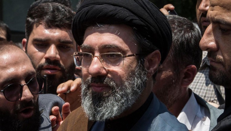 În Teheran se strigă deja "moarte lui Mojtaba Khamenei!". Noul ales în funcția de lider suprem al Iranului este un adept al liniei dure, precum tatăl său