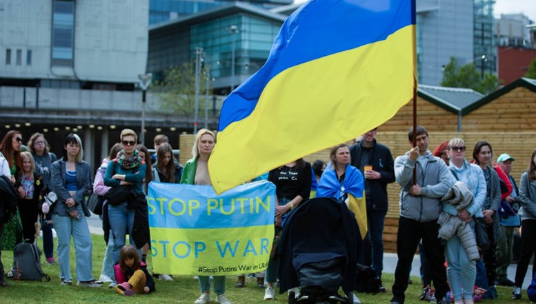 Decizie controversată a autorităților de la Berlin – steagul Ucrainei nu va putea fi afișat, pe 9 mai, în apropierea monumentelor celui de-Al Doilea Război Mondial