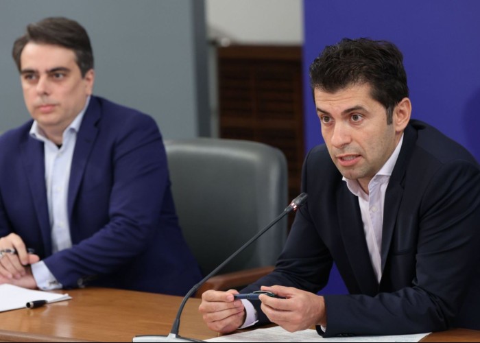 Rezultat istoric în alegerile din Bulgaria! A câștigat o formațiune anticorupție înființată de doi absolvenți de HARVARD