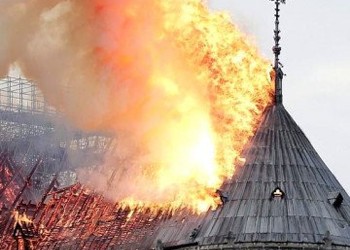 Flăcările Bisericii Franței 