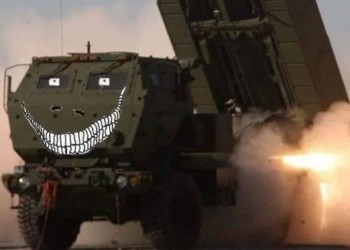 Hoardele Kremlinului, umilite de ingeniozitatea forțelor ucrainene: Ucraina extinde producția de sisteme HIMARS din lemn, oferind armatei ruse "oportunitatea" de a irosi și mai multe rachete Kalibr