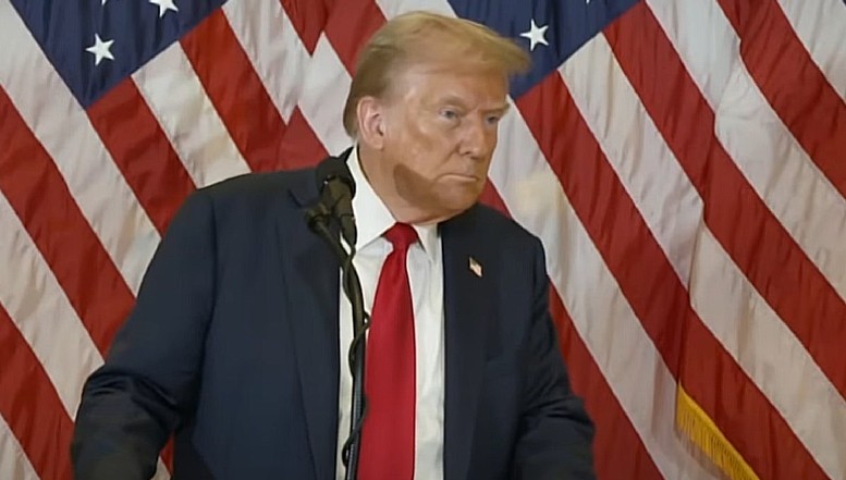 VIDEO. Donald Trump a confirmat că se întâlnește cu Volodimir Zelenski la New York, susținând că nu dorește „capitularea” Kievului / „E o tragedie ce se întâmplă în Ucraina, atât de mulți morți, atâta distrugere…e oribil”