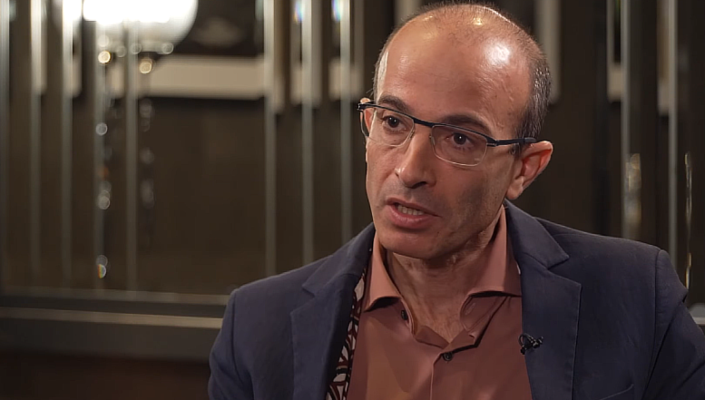 Yuval Noah Harari se declară stupefiat de indiferența activiștilor și politicienilor de stânga față de atrocitățile Hamas / El semnează, alături de alte 90 de personalități din Israel, un apel de condamnare a „insensibilității morale extreme”, arătând că nu este prima dată când stânga „se găsește aliniată cu mișcări și regimuri foarte brutale”