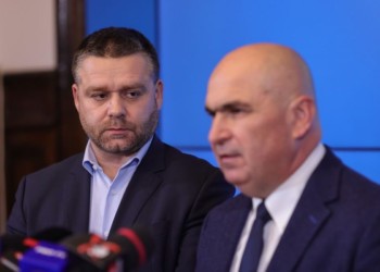 VIDEO. Congresul Extraordinar al PNL. Un singur candidat la funcția de lider. Printre aspiranții la cele patru poziții de prim-vicepreședinte se numără reprezentanți ai clanurilor politico-infracționale din Ilfov, asociați în afaceri imobiliare inclusiv cu familia judecătoarei Lia Savonea, dar și liberali fabulos de bogați