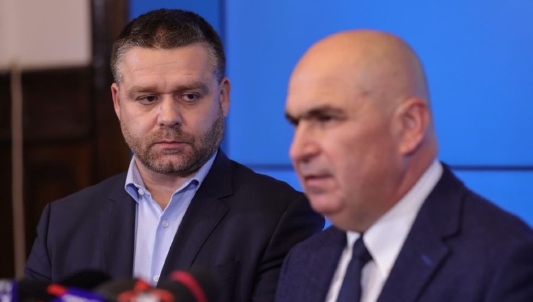 VIDEO. Congresul Extraordinar al PNL. Un singur candidat la funcția de lider. Printre aspiranții la cele patru poziții de prim-vicepreședinte se numără reprezentanți ai clanurilor politico-infracționale din Ilfov, asociați în afaceri imobiliare inclusiv cu familia judecătoarei Lia Savonea, dar și liberali fabulos de bogați