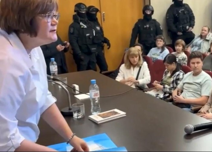 Lovitură dură pentru Vladimir Putin chiar în orașul său natal. Zeci de persoane, majoritatea intelectuali, au format un soi de sectă religioasă care se roagă pentru armata Ucrainei și sănătatea lui Volodimir Zelenski. Cel puțin 70 de persoane au fost arestate la Sankt Petersburg