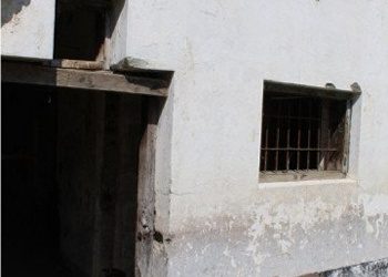 EXCLUSIV Grupaj FOTO: ”Casimca”, abatorul secret săpat în zidul Fortului 13 Jilava. Aici au fost exterminați în chinuri o parte dintre cei mai incomozi martori ai abominabilului Experiment Pitești. Incursiune în măruntaiele întunericului 