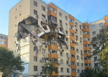 VIDEO. UPDATE Ipoteză-șoc a anchetatorilor în cazul exploziei din Rahova: gazele provin de la o conductă subterană avariată de unde, printr-un canal dezafectat al fostei RADET, s-au acumulat în subsol și apoi în tot blocul care a sărit în aer / Practic, pentru că nu au fost evacuați, oamenii din imobilul 32 nu au avut nicio șansă reală