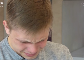 VIDEO "A murit în mâinile mele". Un tânăr ucrainean povestește despre momentul în care mama lui a fost ucisă de un bombardament rusesc