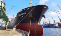 Jaf sub amenințarea armelor: Rusia le face flotă din vase internaționale ”naționalizate” separatiștilor din Donețk