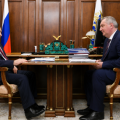 Pentru a amenința din nou România, Kremlinul și-a scos la "produs" o vuvuzea cunoscută pentru afirmații smintite. "Sunteți mereu atât de găuriți? O să mai fie și alte drone", afirmă senatorul rus Dmitri Rogozin după ce o dronă rusească a lovit un bloc din Galați / Cât de absurd este un articol propagandistic rusesc pe subiect