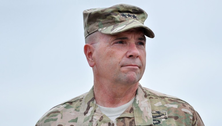 Generalul Ben Hodges îndeamnă Ucraina să continue atacurile asupra rafinăriilor rusești și să ignore apelurile unor oficiali americani de a le opri / Dronele Kievului ar putea afecta serios finanțele Moscovei și capacitatea acesteia de a se apăra împotriva atacurilor aeriene