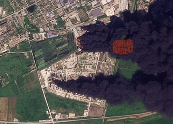 Ucrainenii pun pe butuci industria petrolieră a Moscovei. Una dintre cele mai mari rafinării din sudul Rusiei a fost lovită atât de tare încât incendiul nu a putut fi lichidat nici după 12 ore de la atac / În total, în ultimele luni, au fost bombardate opt dintre cele mai mari zece rafinării rusești