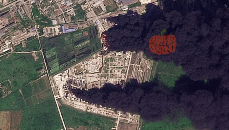 Ucrainenii pun pe butuci industria petrolieră a Moscovei. Una dintre cele mai mari rafinării din sudul Rusiei a fost lovită atât de tare încât incendiul nu a putut fi lichidat nici după 12 ore de la atac / În total, în ultimele luni, au fost bombardate opt dintre cele mai mari zece rafinării rusești