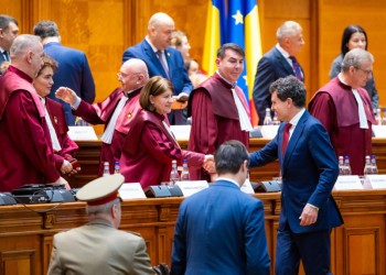 Incredibilul caz al Mihaelei Ciochină, numită judecător la CCR de plăvanul de tristă amintire Klaus Iohannis  / O investigație Public Record dezvăluie că si-a donat singura locuință unui angajat de la guvern, pentru a primi apoi o casă de la RA-APPS