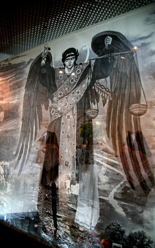 3a ucraina_kiev_muzeul_cernobal-îngerul negru.jpg