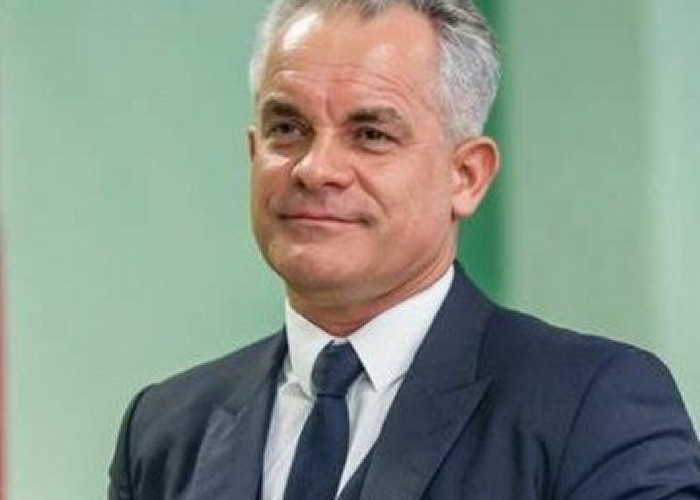 Bunuri imobile din R. Moldova ale lui Plahotniuc, SECHESTRATE! Oligarhul deține bolizi de lux, un iaht și viloaie în România, Elveția și Franța