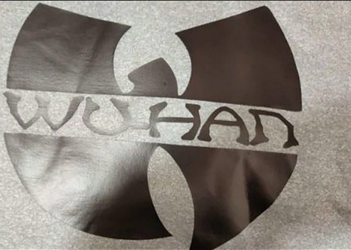 China comunistă, motiv halucinant pentru un nou scandal diplomatic cu Canada: un tricou inscripționat ”Wu-Han Clan” a scandalizat Beijingul! Totul a pornit de la un logo modificat al legendarei trupe hip-hop Wu-Tang Clan