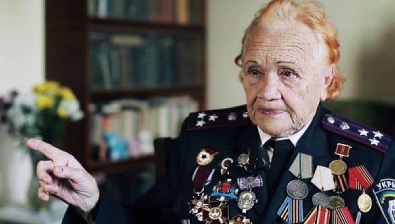 Olha Tverdohlibova are aproape o sută de ani și a cerut o armă să apere Ucraina. Venerabila doamnă a luptat și în cel de-al Doilea Război Mondial
