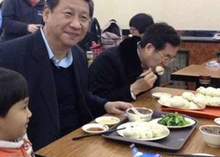 La ordinul dictatorului Xi Jinping, chinezii au început să se pregătească pentru o regulă sine qua non a comunismului - raționalizarea și controlul alimentelor