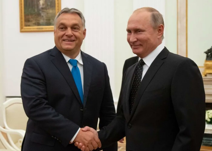 Viktor Orbán, primul și singurul lider european care îl felicită pe Vladimir Putin pentru „victoria” în alegeri. Premierul de la Budapesta transmite și că dorește să extindă cooperarea cu Moscova / Între timp, o instanță din Rusia a respins o plângere adresată de mama lui Alexei Navalnîi