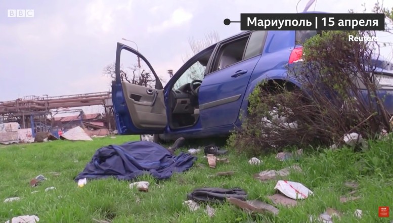 VIDEO: Rușii ucid tot ce mișcă în Mariupol: civili scoși din mașini și executați, cadavre mitraliate și abandonate pe stradă