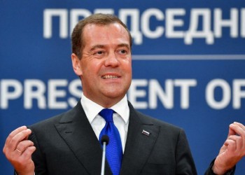 Notoriu pentru declarații extreme, Medvedev amenință din nou cu o lovitură nucleară. De regulă, fanteziile lui par a fi concepute și lansate după consumarea unor cantități zdravene de alcool