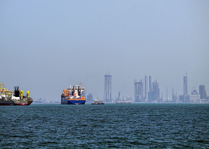 Blocada din Strâmtoarea Ormuz. Iranul lasă să treacă nave din doar câteva țări. Care sunt acestea?