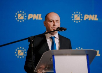 Presa locală: Șeful PNL Iași, deputatul Alexandru Muraru, a prădat bugetul Camerei Deputaților prin 2 găinării