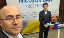Recorder: Un fost ofițer SRI a devenit voluntar în echipa de campanie a lui Nicușor Dan. Fostul colonel pare să aibă o adevărată fixație pentru primarul general, pozându-se de sute de ori alături de acesta în diverse locuri din țară