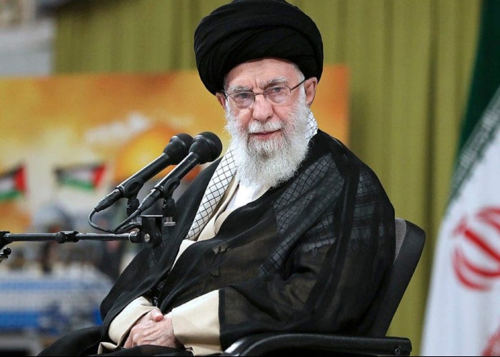 Liderul suprem al Iranului se ascunde într-un buncăr de lângă Teheran. Israelul l-ar fi putut elimina pe Ali Khamenei chiar din prima noapte a operațiunii, dar a ales să îl mențină în viață