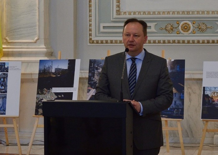 Ambasadorul Ucrainei la București, discurs în deschiderea expoziției organizate de USCC în Senat: "Primordială pentru noi e capacitatea Ucrainei de a câștiga acest război! / Aș dori să remarc în mod deosebit sprijinul pe care l-am primit din partea României"