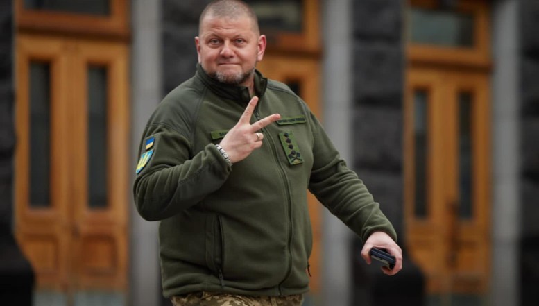 VIDEO. Generalul de neînvins al Ucrainei. Valeri Zalujni este artizanul luptelor în care sunt umiliți zilnic soldații lui Putin. „Ucrainenii au uitat să se mai teamă. Scopul nostru este să învingem!”