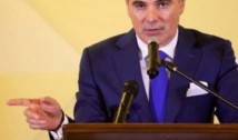 VIDEO Rareș Bogdan, exasperat de problemele din PNL: "Mai mult decât să fiu Gică Contra ce să fac? Să iau parul? Să tăiem odată pensiile speciale că îmi scoate lumea ochii! E atât de greu?"