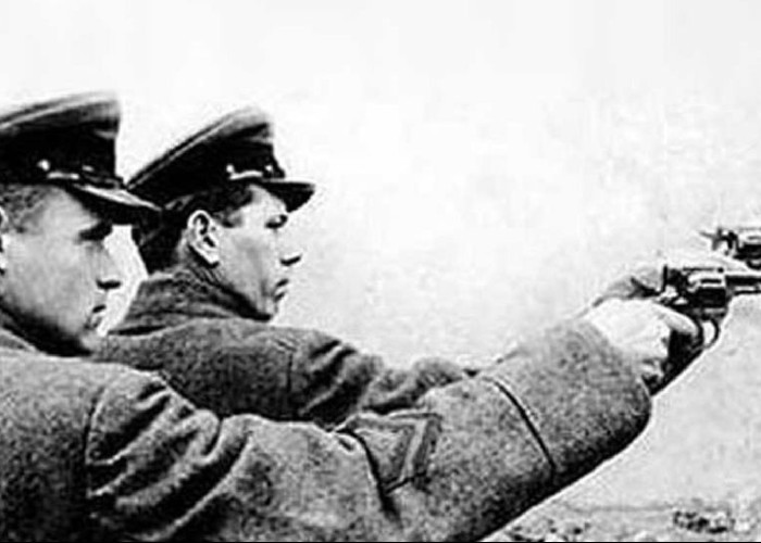 Mărturii din sistemul sovietic de represiune. Înfiorătoarele dezvăluiri făcute de doi criminali ai NKVD / Unul a înnebunit, iar pe celălalt a încercat să-l ucidă propriul unchi, după ce-l trimisese în Siberia pentru 20 de ani