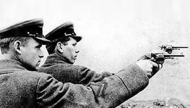 Mărturii din sistemul sovietic de represiune. Înfiorătoarele dezvăluiri făcute de doi criminali ai NKVD / Unul a înnebunit, iar pe celălalt a încercat să-l ucidă propriul unchi, după ce-l trimisese în Siberia pentru 20 de ani