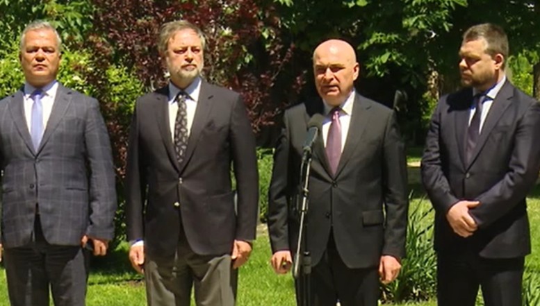 VIDEO Ilie Bolojan, declarații tranșante la ieșirea de la Cotroceni: PNL nu va mai participa la nicio alianță cu PSD și nici nu va susține un guvern din care face parte PSD, chiar dacă premierul ar fi un tehnocrat. „Acest guvern a fost căzut pentru că a încercat să blocheze risipa din statul român!”