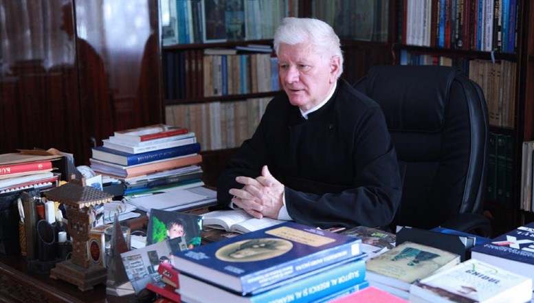 România pierde unul dintre ultimii mari profesori ai teologiei de școală: profesorul academician Mircea Păcurariu a plecat la Domnul