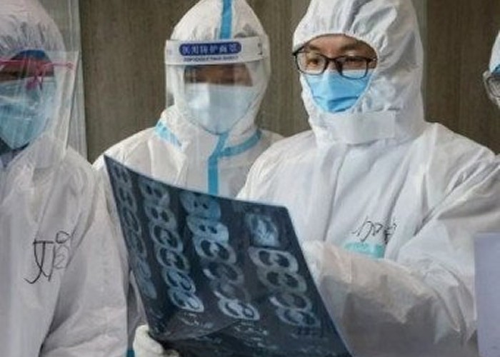 Coronavirus. Virusații care nu se îmbolnăvesc, dar răspândesc boala arată cât de greu de oprit va fi epidemia. Studiu de caz