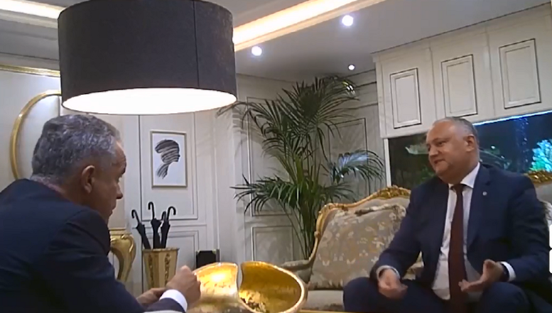 VIDEO revoltător: rusofilul Igor Dodon îi mărturisește lui Plahotniuc: ”Eu tot timpul îi SCRIU note lui Putin despre situația din Republica Moldova”. Alo, procuratura?! 