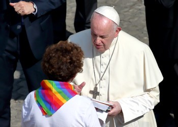 Declarația Vaticanului privind binecuvântarea cuplurilor de același sex divizează lumea catolică. Poziționările diferite ale ierarhilor catolici